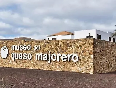 60 Pueblo Majorero
